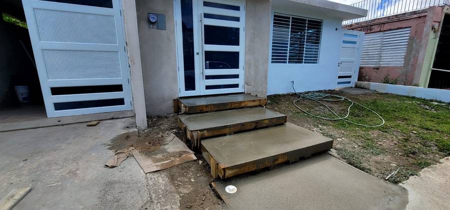 Concrete Steps & Driveway — Peak Solutions LLC Puerto Rico