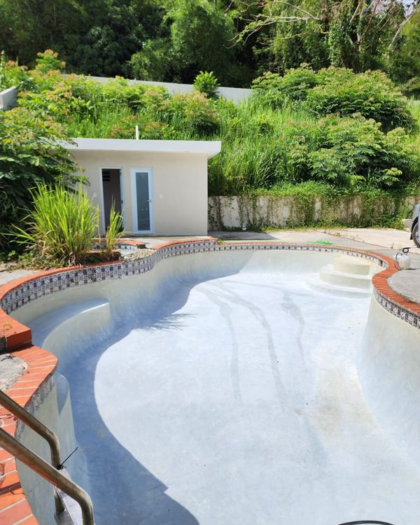 Pool Resurfacing — Peak Solutions LLC Puerto Rico
